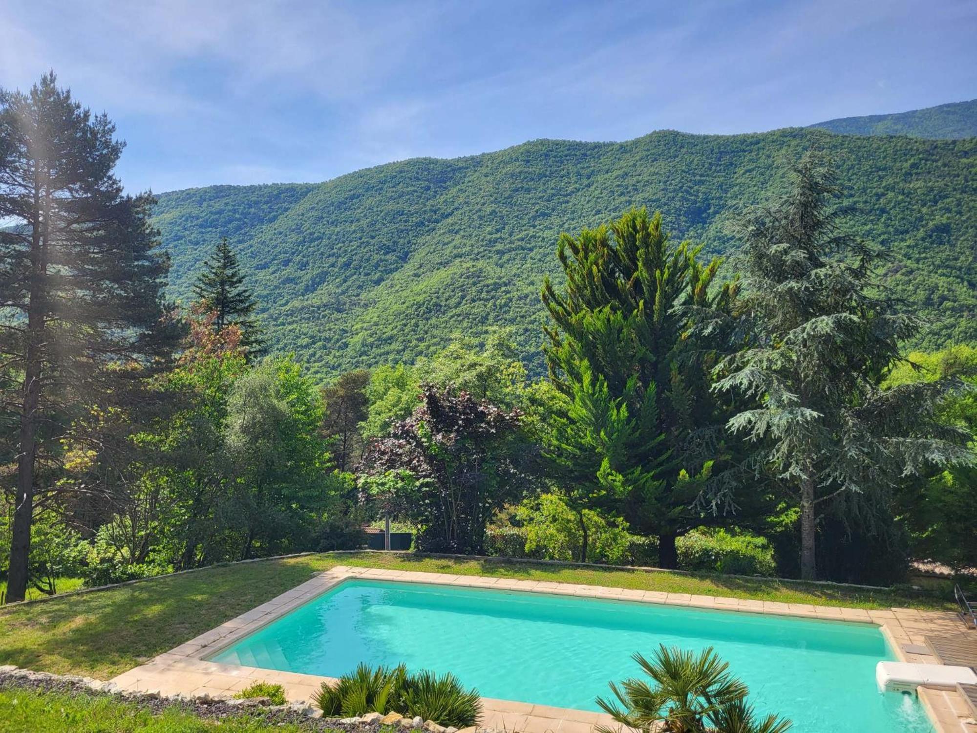 Bed and Breakfast Lou Mas Del Ranc Roquesteron Екстер'єр фото